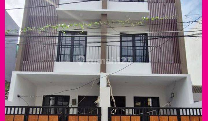 Dhyana Rumah Baru Uk 3.5x17m di Komplek Taman Ratu 1