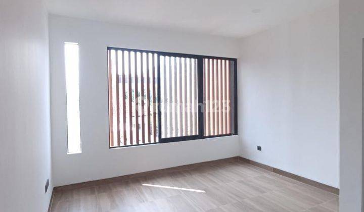 dhyana Rumah Baru uk 4x22m di komplek green ville 2