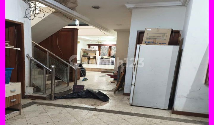 Dhyana Rumah Ukuran 9X24m di Komplek Dutamas