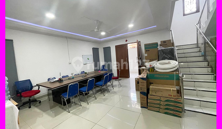 Dhyana Rumah hoek ukuran 13x13m di jelambar 1