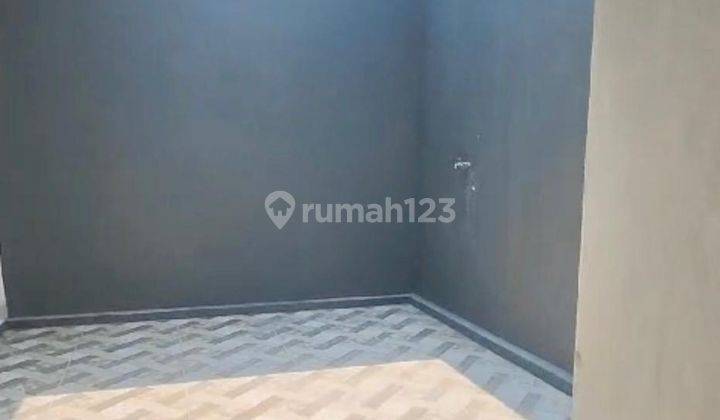 dhyana Rumah bagus di jelambar 3,5 lantai akses jalan 2 mobil  11