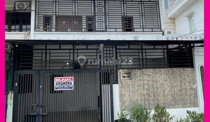 dhyana Rumah ukuran 6.8x15m hadap timur di jelambar 1