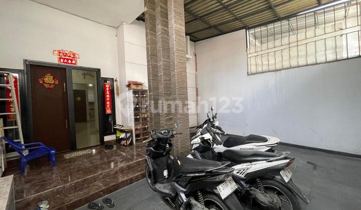 dhyana Rumah uk 6.5x20m jalan raya  di jelambar 2