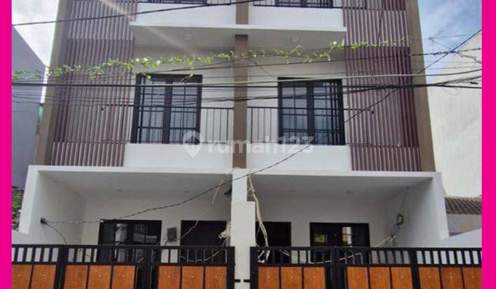 Dhyana Rumah Baru Uk 3.5x17m di Komplek Taman Ratu 1