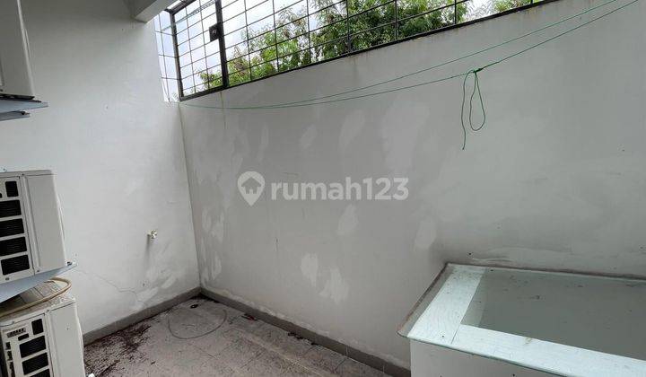 dhyana Rumah semi furnish ukuran 4x15m di duri kepa kebun jeruk 2