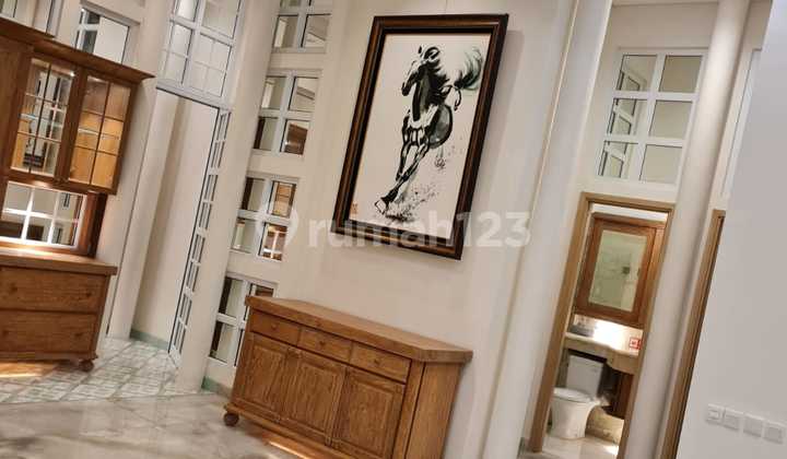 Dijual Super Penthouse Hillcrest House Apartment Full Furnished Dijual Super Penthouse Hillcrest House Apartment Full Furnished