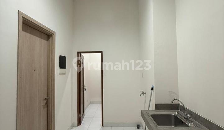 Disewakan Apartmen Hillcrest Semi Penthouse (High Ceiling) 2
