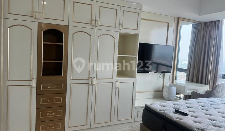 Disewakan Hillcrest House Apartment Type 3 Bedroom Golf View 2