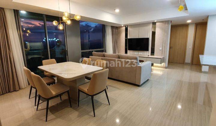 Disewakan Apartment Hillcrest House Type 4 Bedroom View GOLF Full Furnished Bagus 2