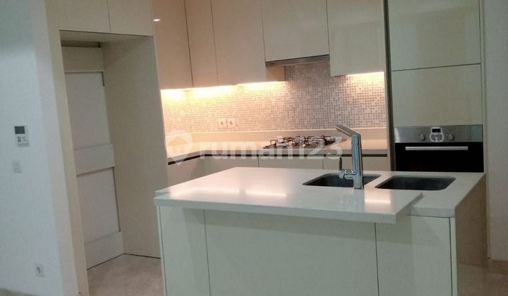 For Rent: Hillcrest Apartment, 3 Bedroom Type, Lippo Karawaci