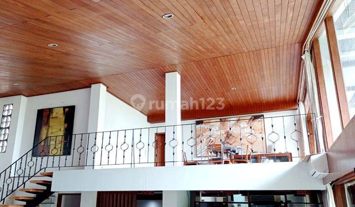 Rumah Modern Tropis Di Budisari Setiabudi Semi Furnish,murah Hitung Tanah 2