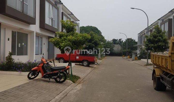 Dijual Rumah Minimalis 2 Lantai di Graha Raya Cluster Fortune Terrace 2