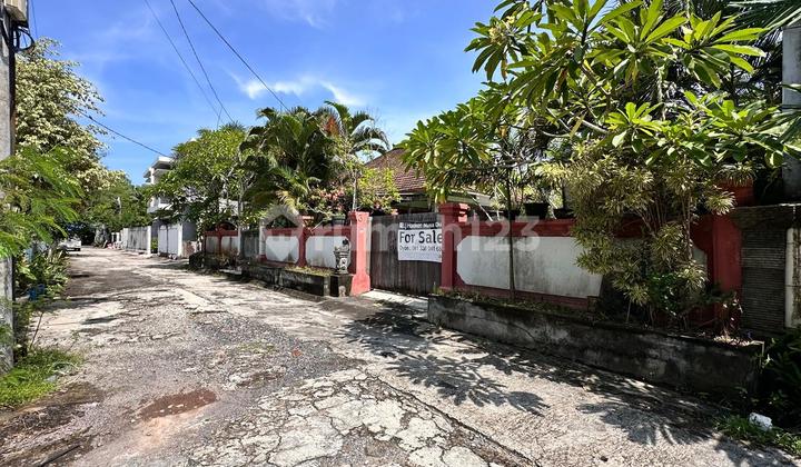 For Sale Cheap Strategic House in Taman Mumbul