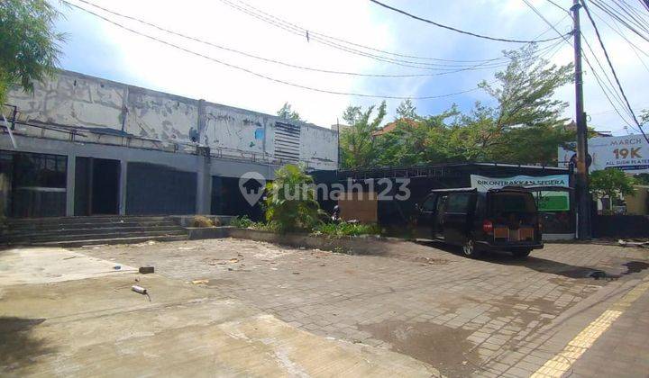 Disewakan Bangunan Lokasi : Jl. Sunset Road ( Ex Benneli, sebelah Aburi Sushi ) 1