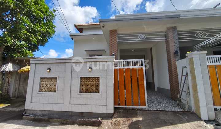 Disewakan Rumah Baru 1 Lantai di Kori Nuansa, Taman Griya.