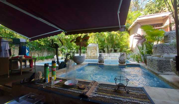 Disewakan Villa 2 Lantai Lokasi Tenang dekat ke Pantai Melasti Lokasi di Ungasan.