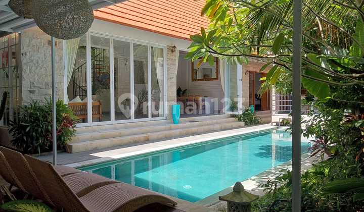 Luxury Villa For Sale In Bumbak, Umalas Strategic Location Close To Canggu And Seminyak Area. Luxury Villa For Sale In Bumbak, Umalas Strategic Location Close To Canggu And Seminyak Area.