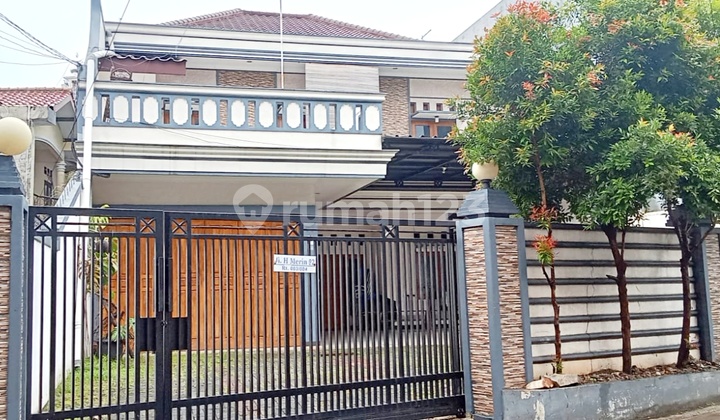 For Sale 2-Story House Strategic Location in Meruya - West Jakarta For Sale 2-Story House Strategic Location in Meruya - West Jakarta