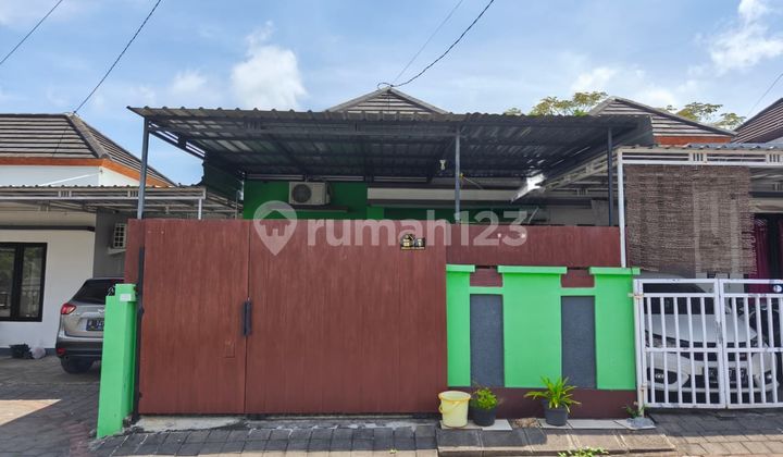 Single-story house in Taman Giri | housing | suitable for residence