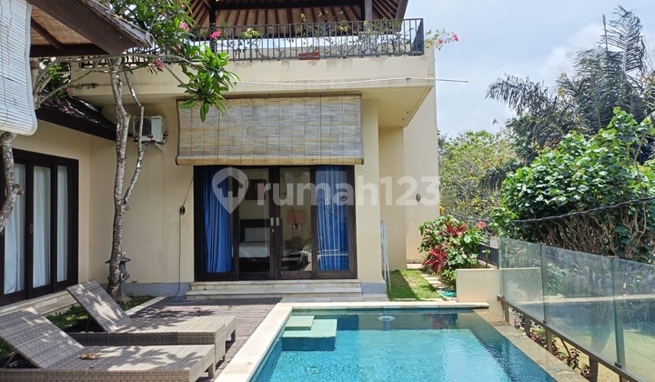 A beautiful villa within a complex with 24-hour security and a one-gate system. A beautiful villa within a complex with 24-hour security and a one-gate system.