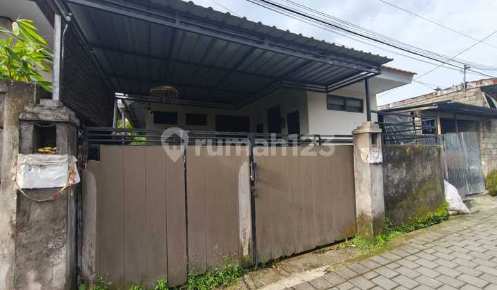 For Sale Minimalist 1-Story House in a Quiet Location at Batubulan, Gianyar.