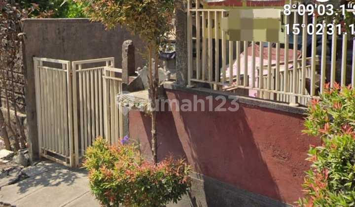 For sale, a single-story house located in a quiet and peaceful area in Anturan Village, Singaraja.