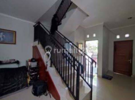 Rumah Murah 2lt Siap Huni Di Jl. Irawan, Ubung Kaja - Denpasar Utaraspesifikasi : Luas Tanah : 71m²luas Bangunan : 116m²tingkat : 2kamar Tidur : 4 Kamar Mandi : 2pln : 2200 Wattair : Pdam Hadap : Selatan Carport : 1akses Jalan 3,5 Meterharga 850 Juta Nego 2