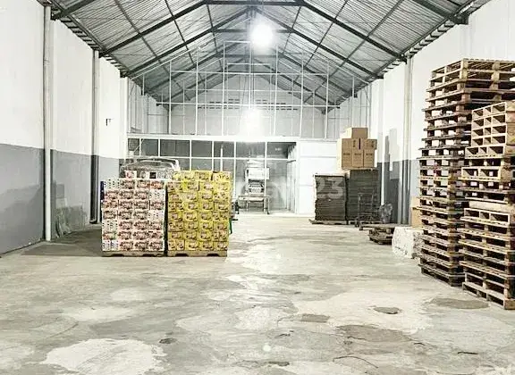 Gudang + Kantor Murah Siap Untuk Usaha Di Tajinan, Akses Tronton Dan Dekat Pintu Tol 

Luas Tanah 651²
Luas Bangunan 600²
Listrik 33000W + 3500W
Hadap Selatan 
Status SHM
Air PDAM+ Sumur
Kantor: 2
AC : 2 Unit
Water Heater : 1Unit
Harga 2,3Millyard(Nego Pe 4