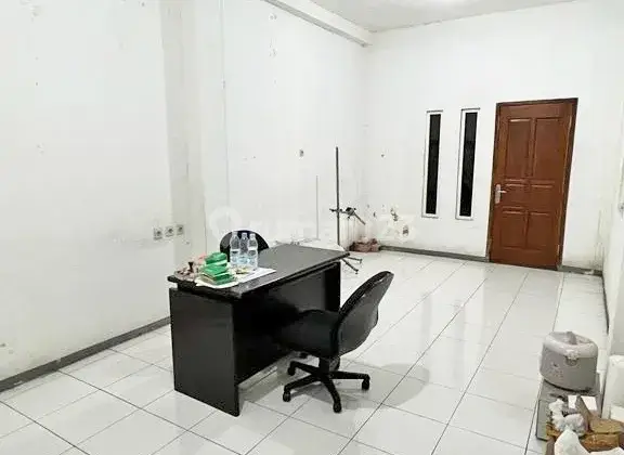Gudang + Kantor Murah Siap Untuk Usaha Di Tajinan, Akses Tronton Dan Dekat Pintu Tol 

Luas Tanah 651²
Luas Bangunan 600²
Listrik 33000W + 3500W
Hadap Selatan 
Status SHM
Air PDAM+ Sumur
Kantor: 2
AC : 2 Unit
Water Heater : 1Unit
Harga 2,3Millyard(Nego Pe 9