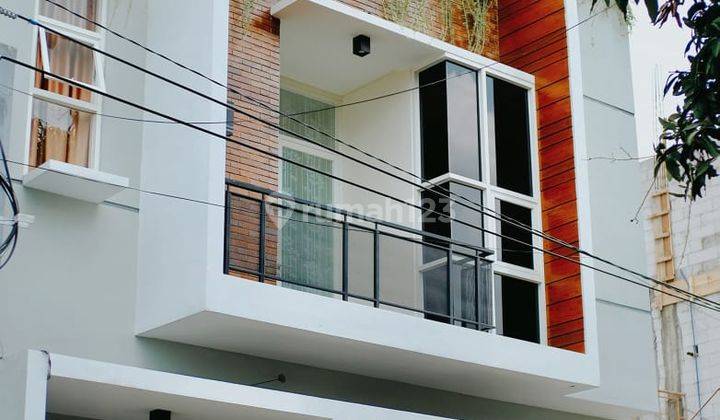 Dijual Rumah Kost Baru
Bendungan sempor
Luas tanah 129m2
Luas Bangunan 322 m2
Sertifikat SHM
Kamar Tidur 12
Kamar Mandi 13
+Lokasi dekat dari soekarno hatta yang merupakan kawasan bisnis teramai dimalang
+5 menit ke Universitas Brawijaya yang merupakan sa 5