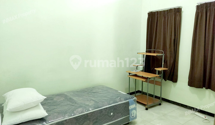 Rumah Murah Siap Huni Di Bendungan Palasari, Dekat Kampus UB, ITN, UM

Lokasi Strategis :

- Dekat Semua Kampus

- Dekat Mall

- Dekat Pusat Bisnis Dan Kuliner 

- Lingkungan Aman Dan Nyaman

Spesifikasi : 

Luas Tanah : 229

Luas Bangunan : 150

Kamar Ti 6