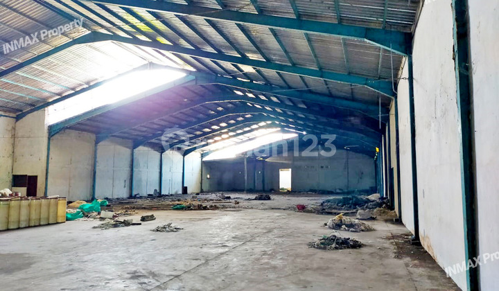 Gudang+Kantor Siap Untuk Usaha Di Raya Sukodono Sidoarjo,Akses Trailer

Lokasi Strategis : 

Dekat Agro

0 Jalan Raya Sukodono

Trailer Bisa Masuk

Spesifikasi :

Luas Tanah : 10.574m²

Dimensi : 45 * 235

Luas Bangunan : 5000m²

Kamar Tidur : 3

Kamar Ma 9