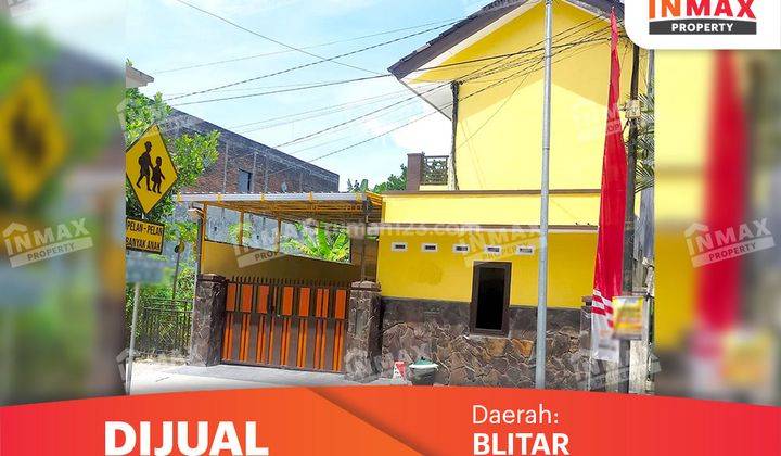 Rumah Kost Full Furnished Sudah Operasional Di GKR Jl. Samosir Blitar

Lokasi Strategis : 

Dekat RS Mardi Waluyo Blitar

Dekat Area Komersil

Lingkungan Aman Dan Nyaman

Spesifikasi : 

Luas Tanah : 200m²

Luas Bangunan : 205m²

Kamar Tidur : 12

Kamar M 1