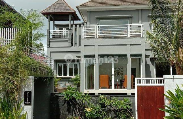 For sale Full Furnished Villa + Swimming Pool in Ungasan, Jimbaran BALI

Strategic location :

Near Beach Tourism (5-10 Min Distance)

 - Melasti Beach

 - Karma Beach

 - Pandawa Beach

 - Padang - Padang Beach

25 minutes to Ngurah Rai International Airport 1