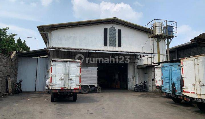 Di Jual Murah Gudang + Kantor Siap Untuk Usaha Di Kopo Jaya BANDUNG 

Dijual Cepat  : Gudang Kopo Jaya 

Luas Tanah : 1.316m²

Luas Bangunan : 981m²

Lebar Muka : 15m

Akses Masuk Kontainer 40 Feet

Bangunan Kantor Dan Gudang 

Hadap Timur

Listrik 5500W
 1