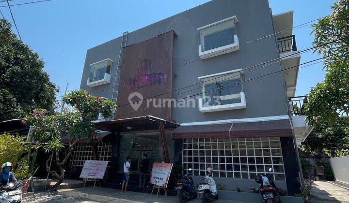 FOR SALE HOTEL NON BINTANG DEKAT DENGAN BANDARA NGURAH RAI 

Luas Tanah : 400 m²

Luas Bangunan bangunan : 800 m²

Kamar Tidur 18  

Sparoom 6 Kamar

Office , Gudang , dapur , Lobby , Rooftop 

PLN : 12000 Watt 

Air : PDAM

Full Furnished Siap Operasiona