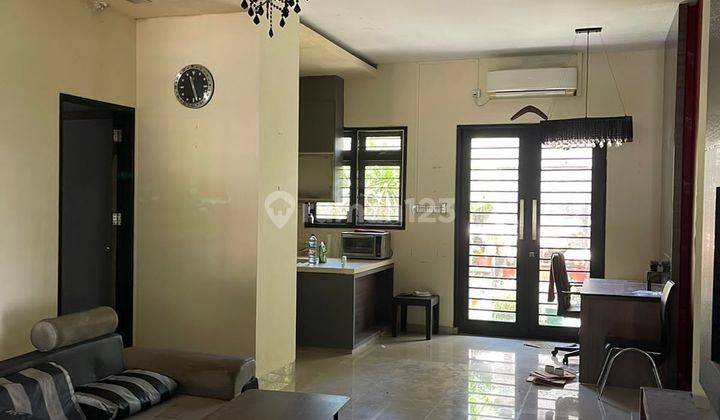 Rumah Full Furnished Siap Huni Di Perumahan Bukit Indah Sukajadi Batam

Spesifikasi :

Luas Tanah : 245m²

Luas Bangunan : 225m²

1 Kamar Tidur Utama + Kamar Mandi Dalam

2 Kamar Tidur 

1 Kamar Mandi

1 Kamar Tidur ART + Kamar Mandi ART

PLN : 4400Watt

 2