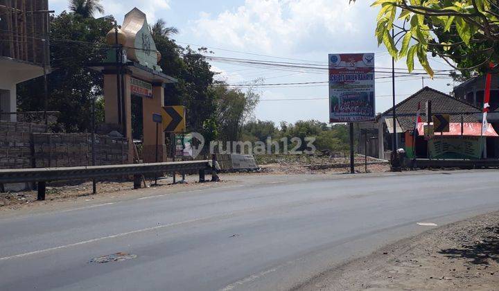 Tanah Luas Murah Strategis Di Jl. Raya Rejotangan, Kab. Tulungagung


Spesifikasi :


Luas Tanah : 3279 m² (234,2 ru)


SERTIFIKAT : SHM an. Pribadi (terdiri atas 3 sertifikat)


Hadap : Selatan



Lokasi Strategis :


1. Posisi 0 Jalan Raya Blitar - Tulu