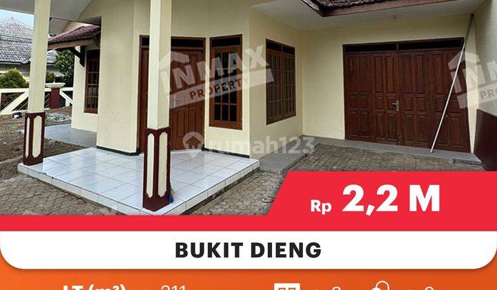 Rumah Murah Bangunan 2lt Seberang Masjid Siap Huni Di Bukit Dieng 


Spesifikasi :


Luas Tanah : 311m²


Luas Bangunan : 200m²


Kamar Tidur : 3


Kamar Mandi : 3


PLN : 1300 Watt


Air : PDAM 


Garasi : 1


Carport : 1


SHM 


Harga 2,2 Miliar Negoti 2