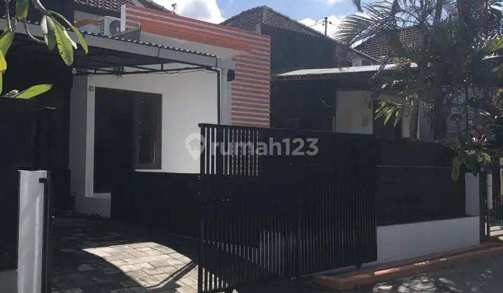 Rumah Murah Strategis Dekat Sekolah Bali Kiddy Dan Villa Taman Sari Kerobokan


RUMAH DEKAT SEKOLAH BALI KIDDY DAN AREA VILLA TAMAN SARI KEROBOKAN


Luas Tanah : 116 m²


Luas Bangunan : 80 m²


Kamar Tidur : 2


Kamar Mandi : 2


Ruang Tamu


Dapur


Car 1