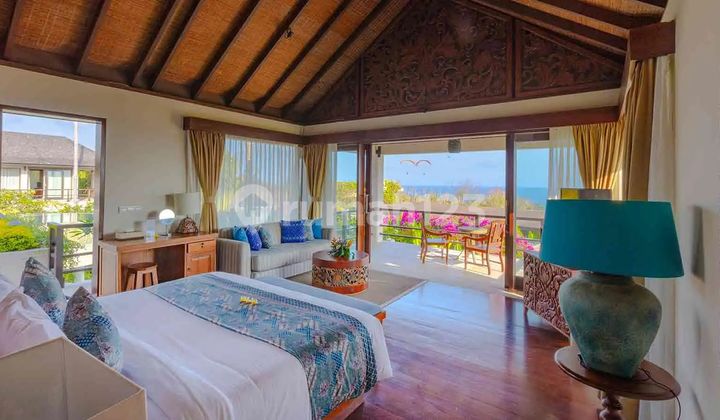 Vila Mewah 6 Kamar Tidur dengan Ocean View Tanpa Halangan di Pandawavila Mewah Ini Menawarkan Pemandangan Laut Lepas yang Benar-Benar Terbuka Tanpa Halangan, dengan Konsep Seperti Private Resort Bintang Lima. Terdiri Dari 2 Lantai, Dilengkapi 2 Kolam Rena Vila Mewah 6 Kamar Tidur dengan Ocean View Tanpa Halangan di Pandawavila Mewah Ini Menawarkan Pemandangan Laut Lepas yang Benar-Benar Terbuka Tanpa Halangan, dengan Konsep Seperti Private Resort Bintang Lima. Terdiri Dari 2 Lantai, Dilengkapi 2 Kolam Rena