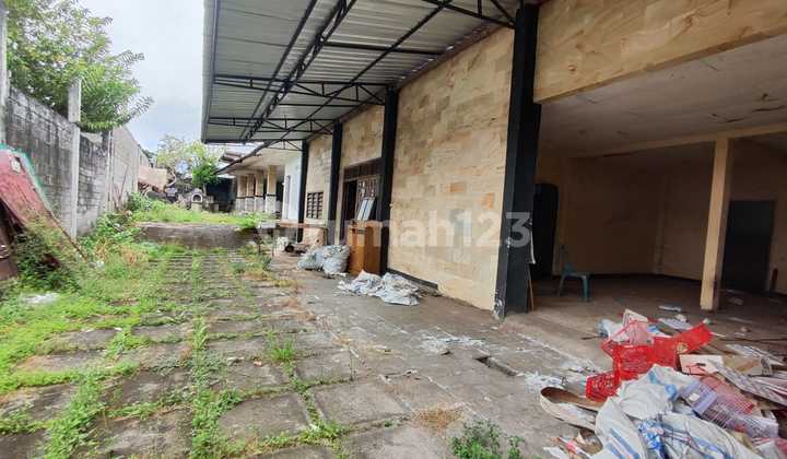 For Sale Land with Building Bonus on Laksamana Street, Baktiseraga Village, Buleleng Bali For Sale Land with Building Bonus on Laksamana Street, Baktiseraga Village, Buleleng Bali