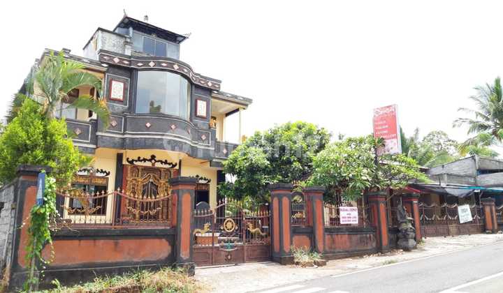 2-Storey House with Strategic Location on Jl Raya Singaraja-bedugul, Sukasada Buleleng
Building Condition: Requires Servicing
Land Area: 500 m²
Building Area: 237 m²
Facilities: Artshop Space
Bedrooms: 5
Bathrooms: 4
Electricity: 1300 Watt
Water: Bore Well
Orientation: West 2-Storey House with Strategic Location on Jl Raya Singaraja-bedugul, Sukasada Buleleng
Building Condition: Requires Servicing
Land Area: 500 m²
Building Area: 237 m²
Facilities: Artshop Space
Bedrooms: 5
Bathrooms: 4
Electricity: 1300 Watt
Water: Bore Well
Orientation: West