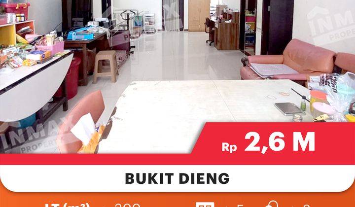 Rumah Murah Tanah Luas Siap Huni Di Bukit Dieng Malang Spesifikasi :luas Tanah : 300m²dimensi : 15 X 20luas Bangunan : 200m²kamar Tidur : 5kamar Mandi : 3pln : 2200 Wattair : Pdam + Sumur Bor Garasi : 1 Carport : 2hadap : Timur Shm Harga 2,6 Milyar Nego  2