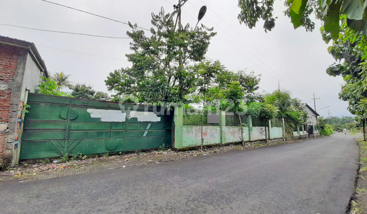 Gudang Siap Utk Usaha Akses Kontainer Lokasi Strategis Di Junrejo Batuspesifikasi :luas Tanah : 1018m²dimensi : 25 X 40luas Bangunan : 350m²kamar Tidur : 1kamar Mandi : 2 + 2hadap : Timur Shm Harga 4,8 Miliar Nego Gudang Siap Utk Usaha Akses Kontainer Lokasi Strategis Di Junrejo Batuspesifikasi :luas Tanah : 1018m²dimensi : 25 X 40luas Bangunan : 350m²kamar Tidur : 1kamar Mandi : 2 + 2hadap : Timur Shm Harga 4,8 Miliar Nego