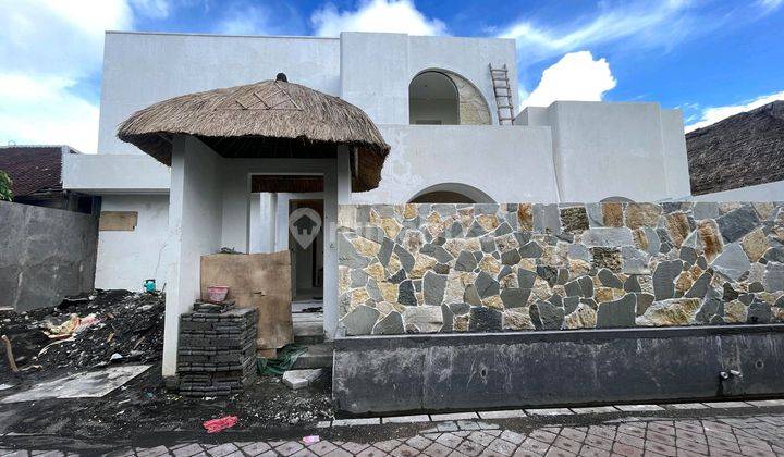 New Villa Fully Furnished Progress 90% At Ungasan - Uluwatu300 Sqm Land Freehold / Shm250 Sqm 2 Storey Building 3 Bedrooms With Ensuite Bathroom Powder Roomtoto Sanitaryterazzo Bathtub In Master Bathroomterazzo Swimming Pool Fully Furnished And Styling2 S 1