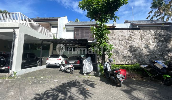 For Sale Fully Furnished House at Sunset Garden - Sunset Road, Bali, Comfortable House in the Strategic Area of Sunset Garden, Close to Seminyak and Kuta.