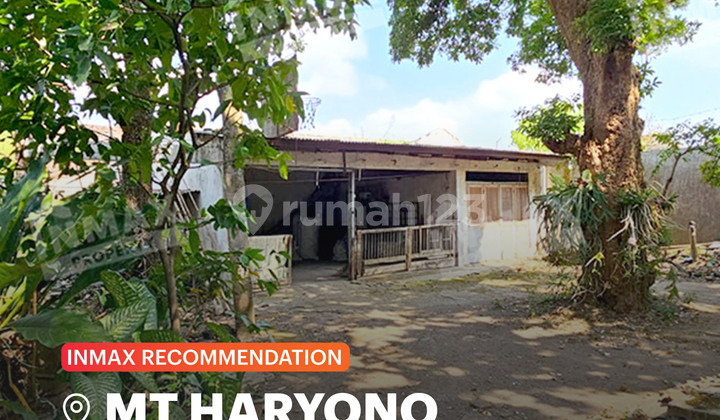 Strategic Spacious Land on Jl. Mt Haryono, Suitable for Any Business. Specifications: Land Area: 1139m², Dimensions: 21 X 50, Building Area: 350m², Bedrooms: 12, Bathrooms: 4, PLN: 1300 Watt, Water: PDAM, Facing: Northeast, SHM Price: 23.5 Billion Negotiable.