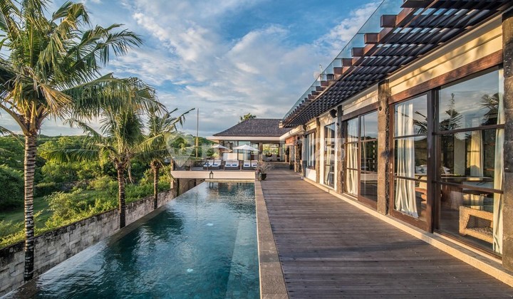 Villa Mewah dengan Pemandangan Samudra Hindia, Pantai Pandawa, Kutuh - Nusa Dua Bali
