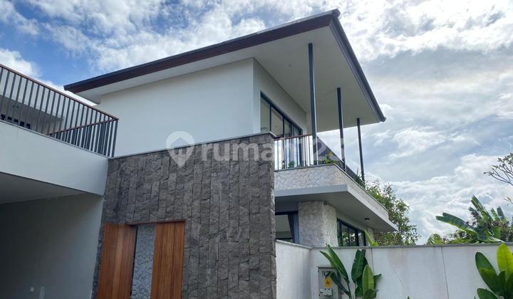 Luxury Villa Fully Furnished Prime Location in Canggu South Kayu Tulang Luxury Villa Fully Furnished Prime Location in Canggu South Kayu Tulang